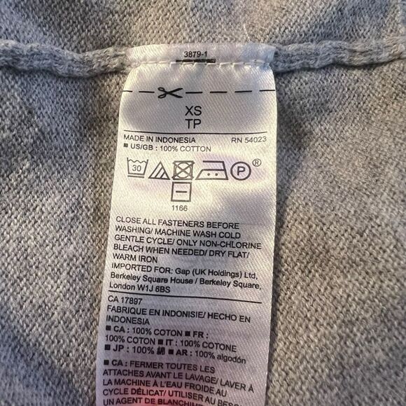 3 for $30! Gap 100% cotton grey cardigan - Picture 4 of 7